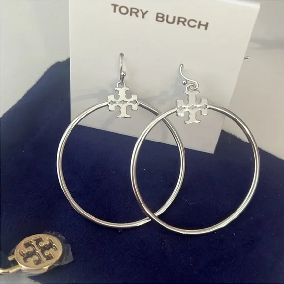 Tory Burch stacked-T Hoop - Picture 12 of 12